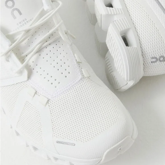 ON Cloud sneakers - Picture 4 of 4